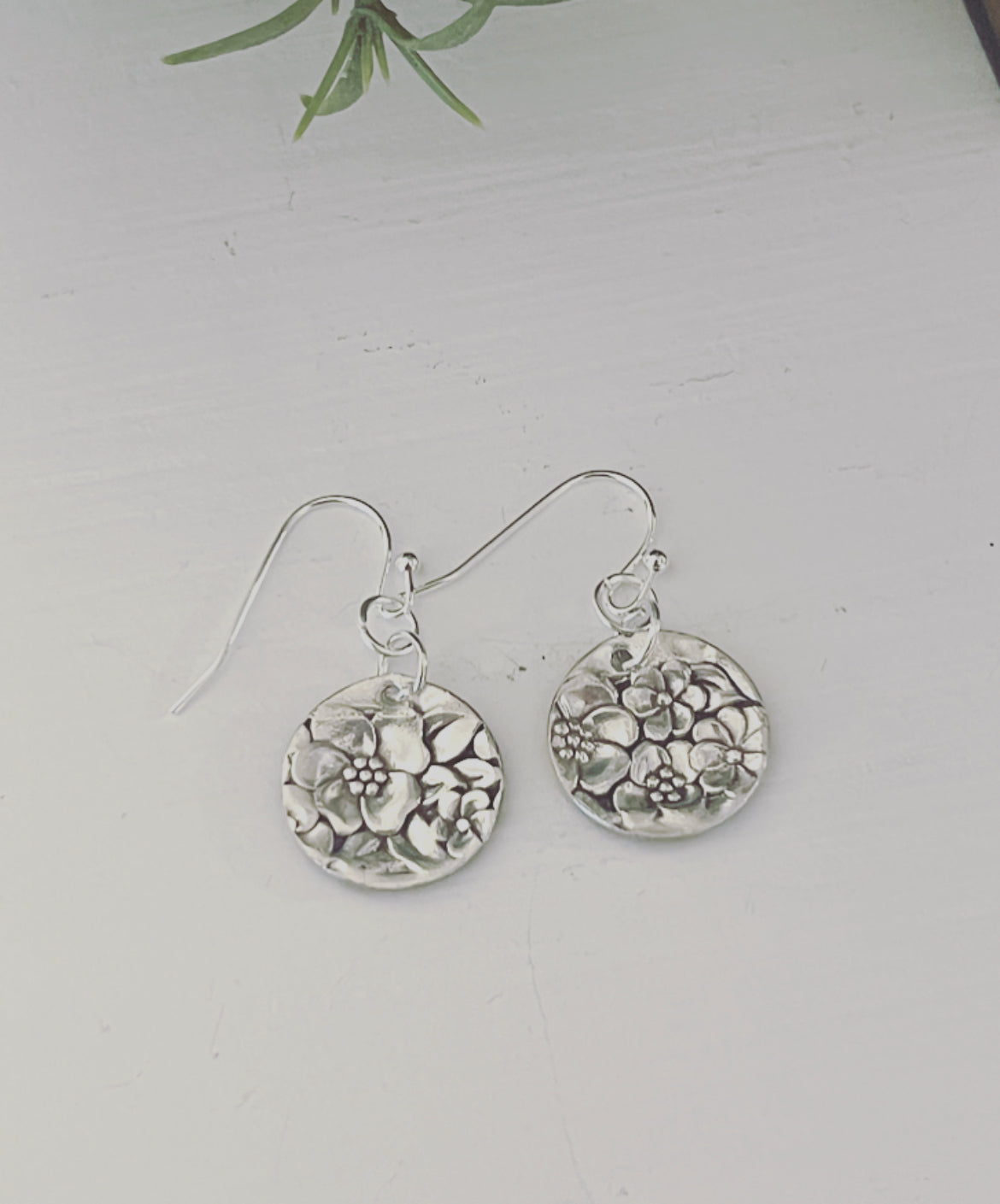 Love Precious Flower Knife Handle Earrings