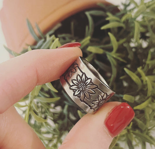 Sunflower Spoon Ring-Back