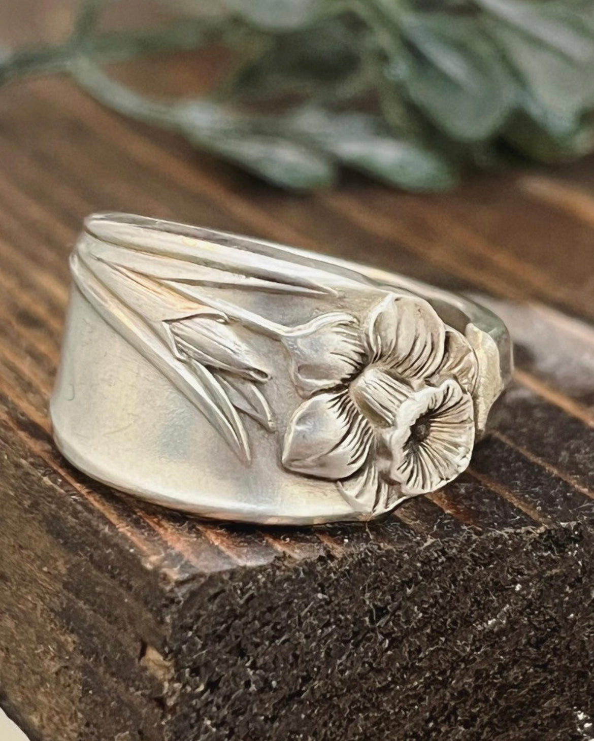 Daffodil Vintage Spoon Ring